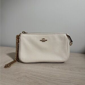 Coach bag small wristlet white